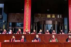 高质量发展看山西国企：潞安化工集团举行2024年元宵节社火表演图片