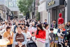 打折促销、花式营销 中秋假期商场“助燃”消费热情图片