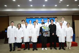 在杭顺利接受心肝联合移植手术 歌手TANK：“我很幸运”图片