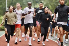北京：著名马拉松运动员基普乔格分享长跑经验图片