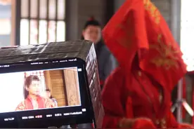 中国编剧狂奔进入“短剧”市场，但“前提是能当生产队的驴。”图片