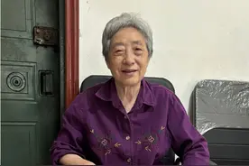 “助残老人”钟云湘：“妙手”架起暖心桥｜看见正能量图片