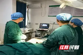 无切口 术后当天可出院——隆回县人民医院成功开展首例静脉曲张射频消融微创手术图片