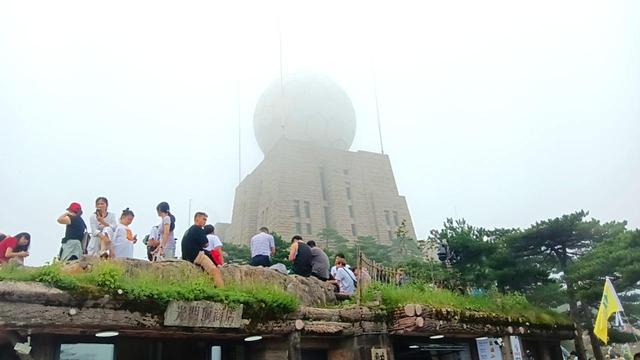 晚潮｜从迎客松到光明顶的奇幻旅程