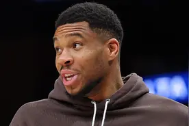 手痒了？字母哥回应莫兰特：如果你参加扣篮大赛 我也一起图片