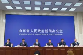 山东省中小学共有体育教师6.13万人 心理健康教育教师配备实现全覆盖图片