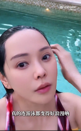 伊能静57岁身材超狂！出国脱了「湿身解放比基尼」长腿蛇腰被看光