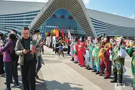 玉溪火力全开助燃中超让“流量”变“留量”图片