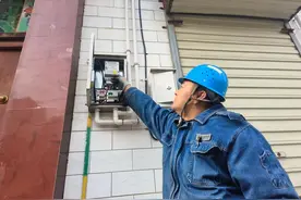 新春走基层丨“电黄牛”的新春日常图片