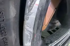 事发济南，代驾司机撞坏“新车”，车主、平台最新回应图片