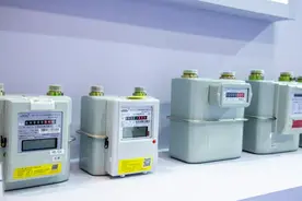 “换燃气表后跑得飞快”，以公开透明答疑解惑 | 新京报快评图片