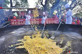 天南地北朋友共品徐闻“万家菠萝宴”图片