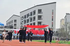 云附星耀高中部运动与艺术周在新校区开幕图片