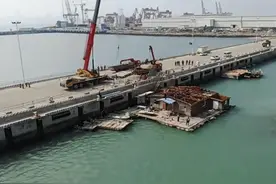 事发厦门岛外！海上餐厅被强制拆除！图片