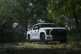标志性拉花 丰田Tundra TRD Rally官图图片