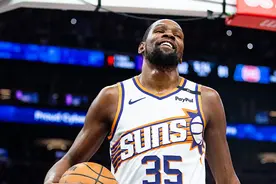 曝KD很可能明年休赛期与太阳续约 可签2年1.238亿图片