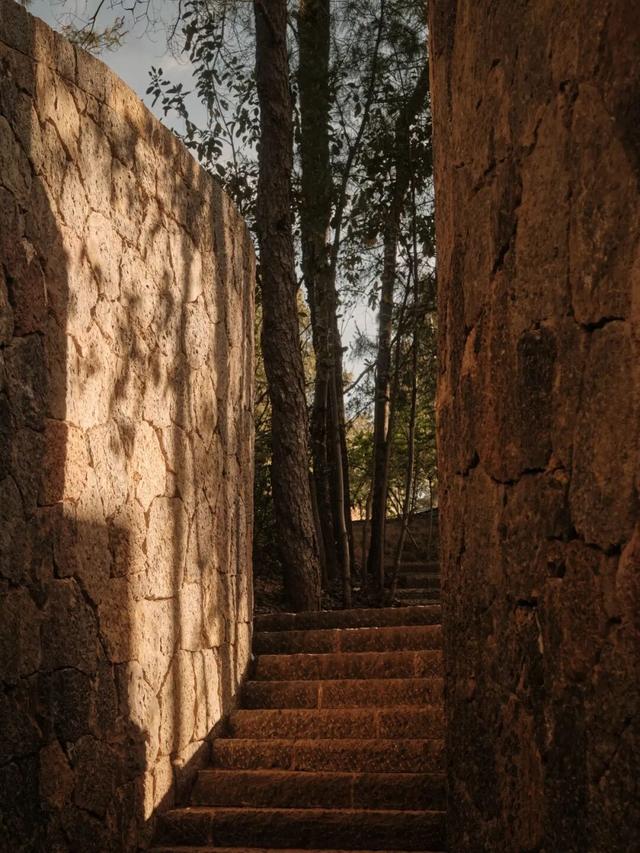 Wallpaper独家｜伙山村里一处让人“迷路”的酒店