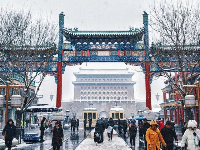 北京下雪了！雪景大片抢先看！外出注意防寒保暖