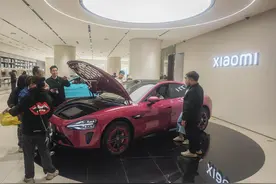探访小米汽车门店：试驾排队超半小时，没有下调销售指标计划图片