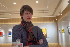 老外吐槽姓名太长无法顺利买机票，中国购票平台真是“30年前手法”吗？图片