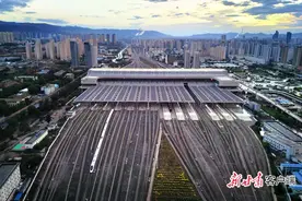 兰州铁路局2025年铁路暑运启幕图片