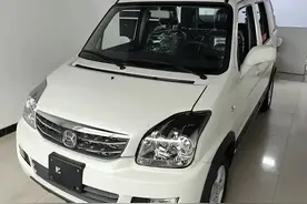 “纯电动”北斗星来啦，空间加大，北汽昌河出品，相当实用图片