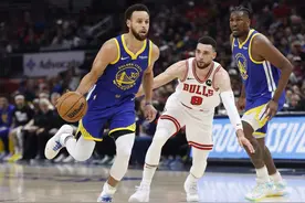 水花兄弟合力13个三分德罗赞空砍39分 勇士单节48分终结公牛3连胜图片