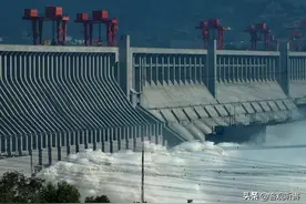 三峡大坝还能撑多久，运行已有17年！2500多亿的投资回本了吗？图片