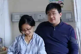2015年，26岁孕妇患癌后，拼死为夫生子，去世4年后丈夫再婚图片