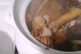 猪口腔上部的天“花”板，好吃细嫩不油腻，，，