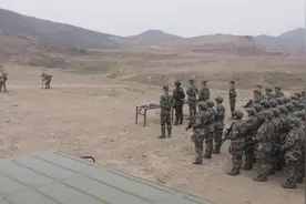 陆军特种兵与武警精英对决竟然旗鼓相当视频封面