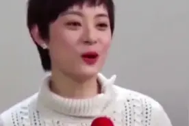 孙俪爆料经纪人凌晨生子，早晨9点就继续开工，简直地表最强孕妇视频封面