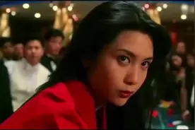 邱淑贞咬牌这一动作，简直美爆了mp4视频封面