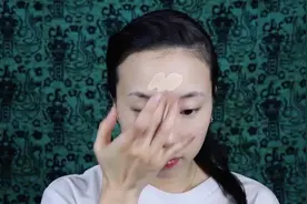 小姐姐素颜挺清秀的，化妆修颜后，美得很有气质视频封面