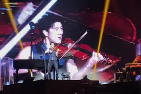 看不够，听不够，感觉人生已经达到了巅峰😄#王力宏视频封面