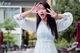 宝贝们我的新歌你们喜欢吗？SeeTinh视频封面