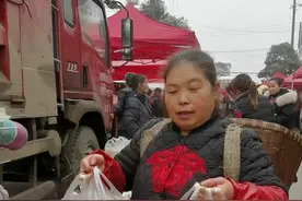 贵州人最喜欢吃的豆腐圆子，今天教大家做一下，天气冷了大家多穿点孩子们#美食趣胃计划 #冬天视频封面