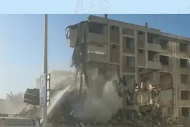 庆阳市原市委片区棚户区改造工程原市委11号楼住宅楼拆除中！#老旧小区改造视频封面
