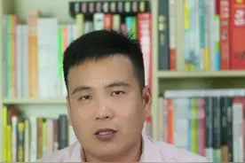 俄罗斯数学天才佩雷尔曼宁愿过的像乞丐也不领取百万奖金视频封面