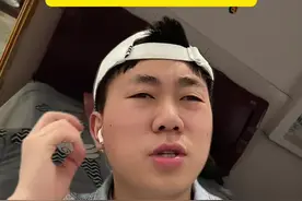 长时间戴耳机开大声，可能会导致耳聋#内容过于真实 #共鸣 #长期戴耳机的危害 #安全意识视频封面