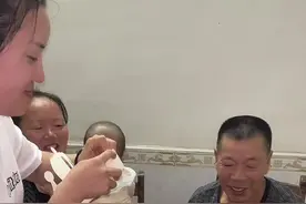 今天是公公的生日，公公也是爸，虽然公公平时不善言辞但总是默默的为我们付出，感谢这么多年来把我当闺女一样对待，今天给公公准备了一桌好吃的，简简单单一家人在一起就是好视频封面