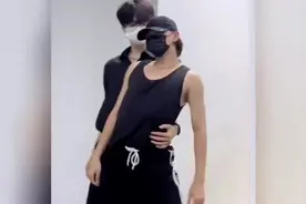 #这谁顶得住啊 #男人跳舞妖娆起来也是无敌的 #双人舞视频封面