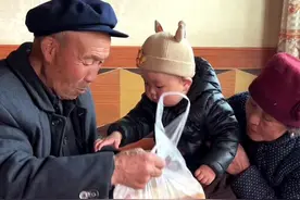 一个锅盔爷爷刚好吃一周#农村美食 #看土味视频品百味人生 #百善孝为先 #记录真实生活视频封面