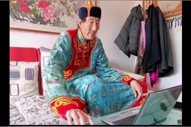 2.36米巨人鲍喜顺，未听医生忠告，57岁执意生下儿子，如今怎样？视频封面