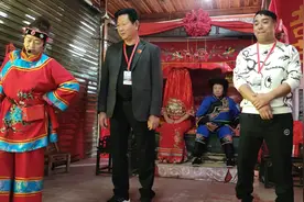 两个帅哥石头 ，剪刀， 布挑战出来的婚姻🥰🥰 #喜结良缘视频封面