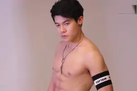 男模：身材超棒的帅哥！视频封面