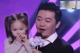 “洋媳妇”竟然会五六国语言，丈夫：我很自豪，只会中文！我骄傲视频封面