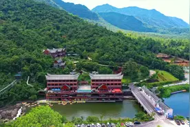 瞰海南｜飞阅海南五指山红峡谷 感受高山峡谷奇观图片