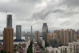 大雨来临前，江城风起云涌图片